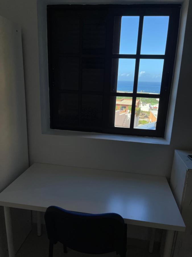 Low Island House ลอส ซิลอส ภายนอก รูปภาพ