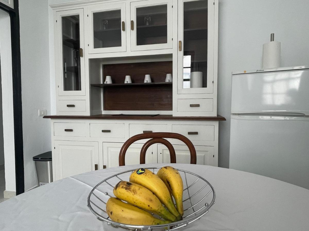 Low Island House ลอส ซิลอส ภายนอก รูปภาพ