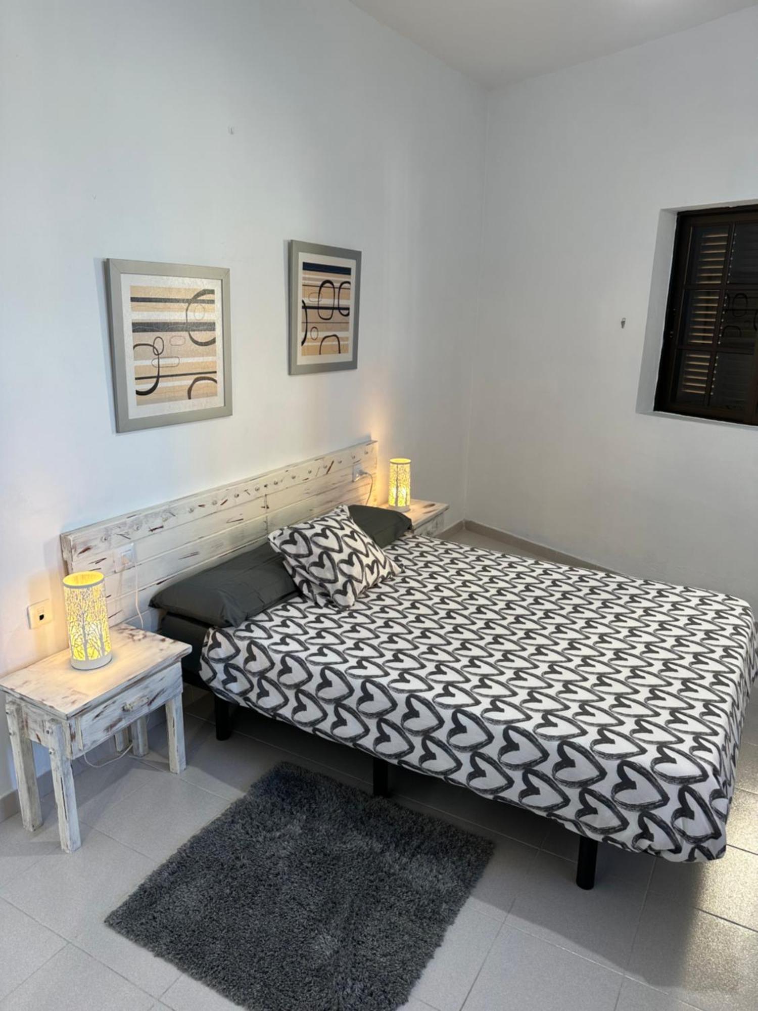 Low Island House ลอส ซิลอส ภายนอก รูปภาพ